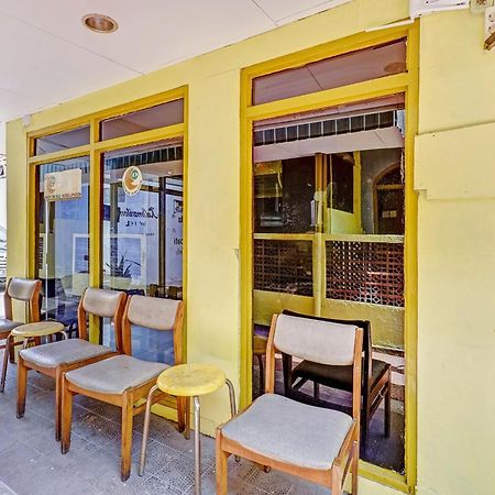 Hotel Kalimantan Surabaya Exterior photo