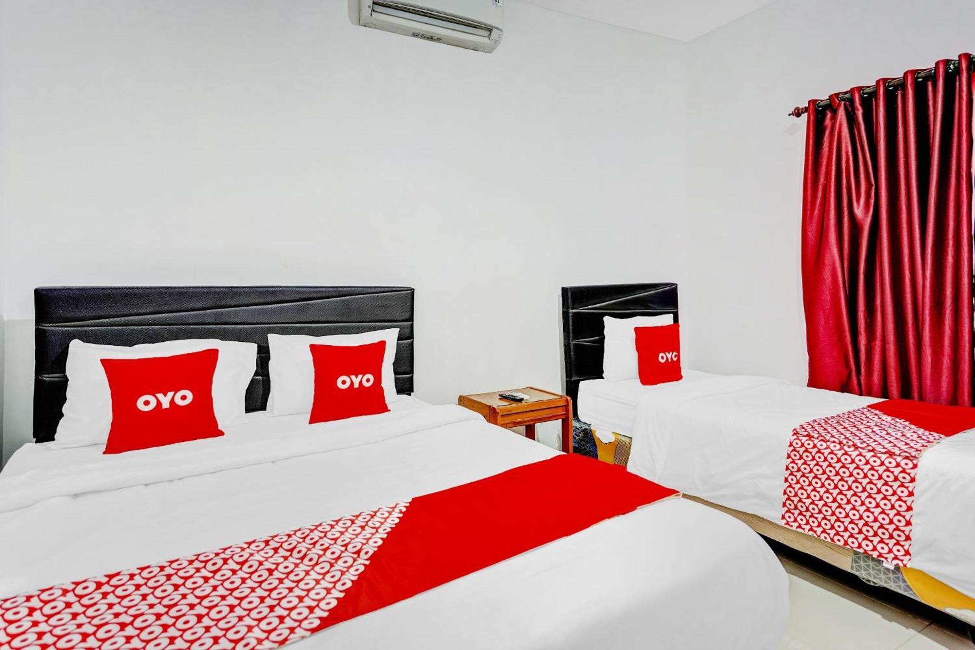 Hotel Kalimantan Surabaya Exterior photo